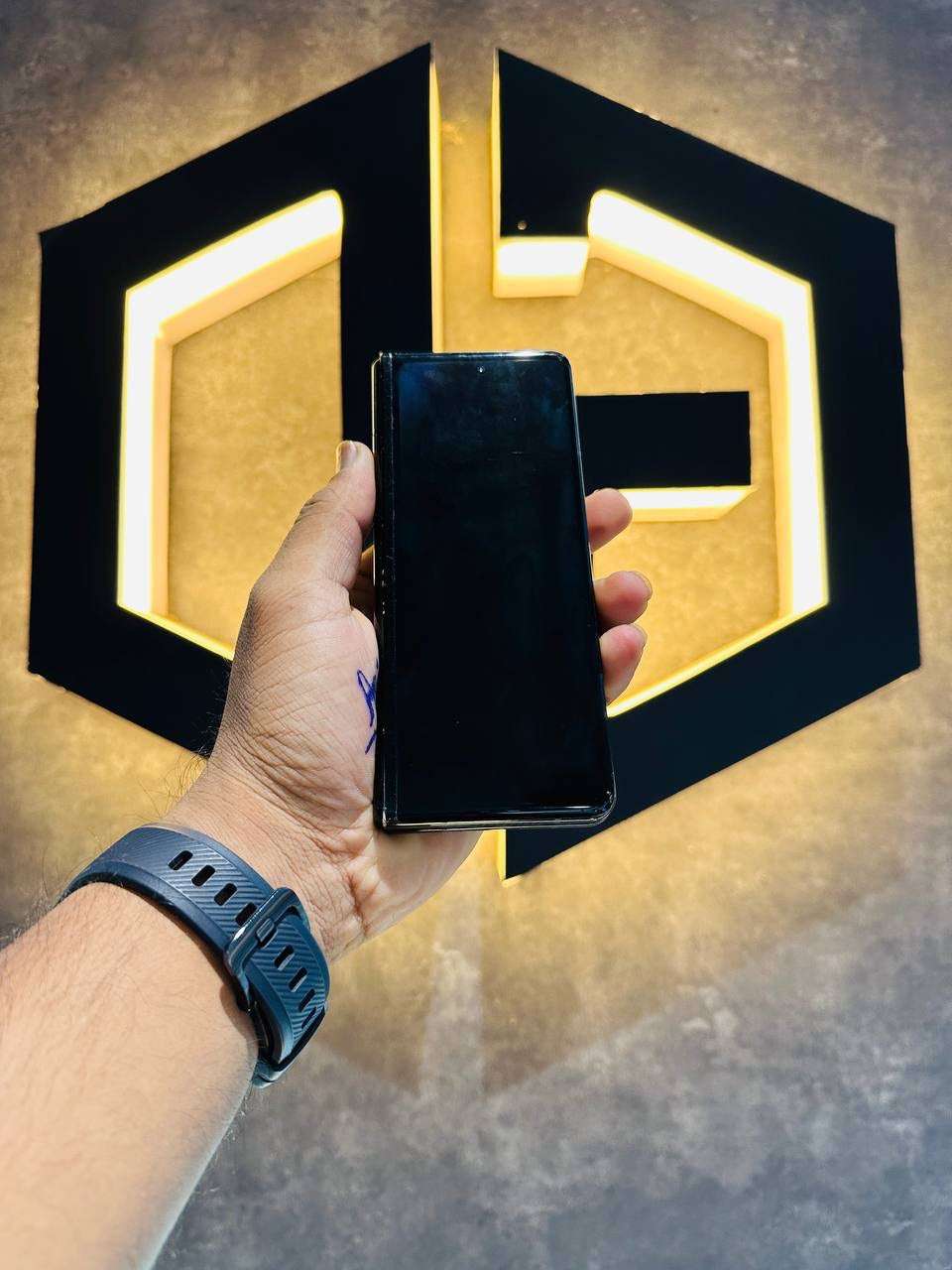 Samsung Z Fold 3 12+256GB - BLACK - Code (00558) - The Digital Hub