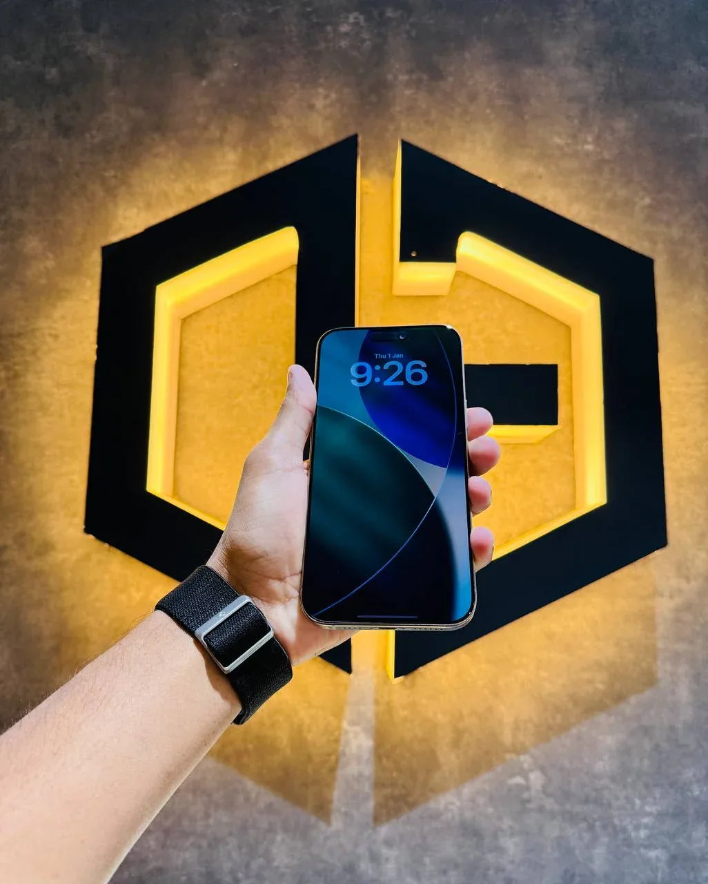 Apple iPhone 16 Pro Max 256GB - DESERT TITANIUM - Code (47049)