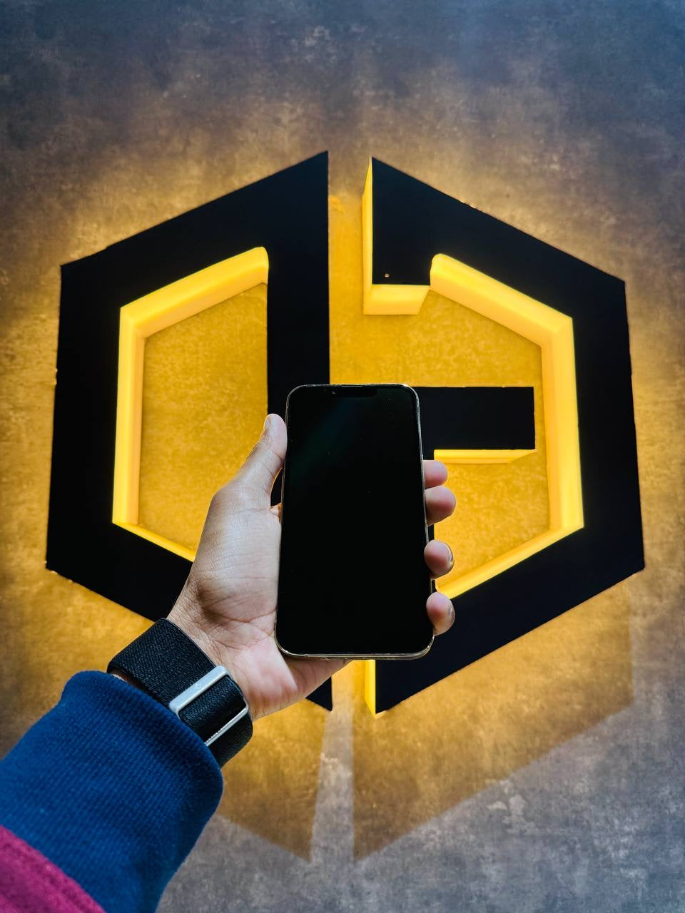 Apple iPhone 13 Pro 128GB - GOLD - Code (66977) - The Digital Hub