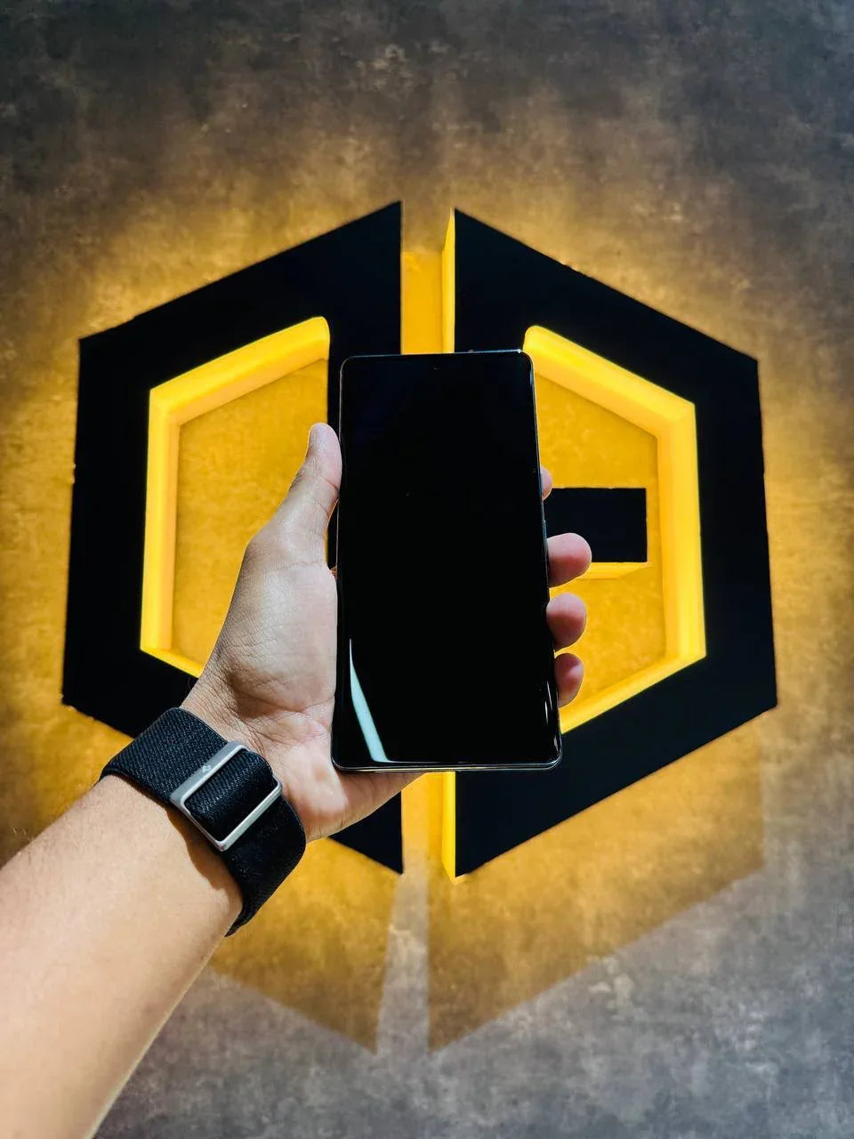 Google Pixel 7 Pro 12+256GB - BLACK - Code (82668) - The Digital Hub