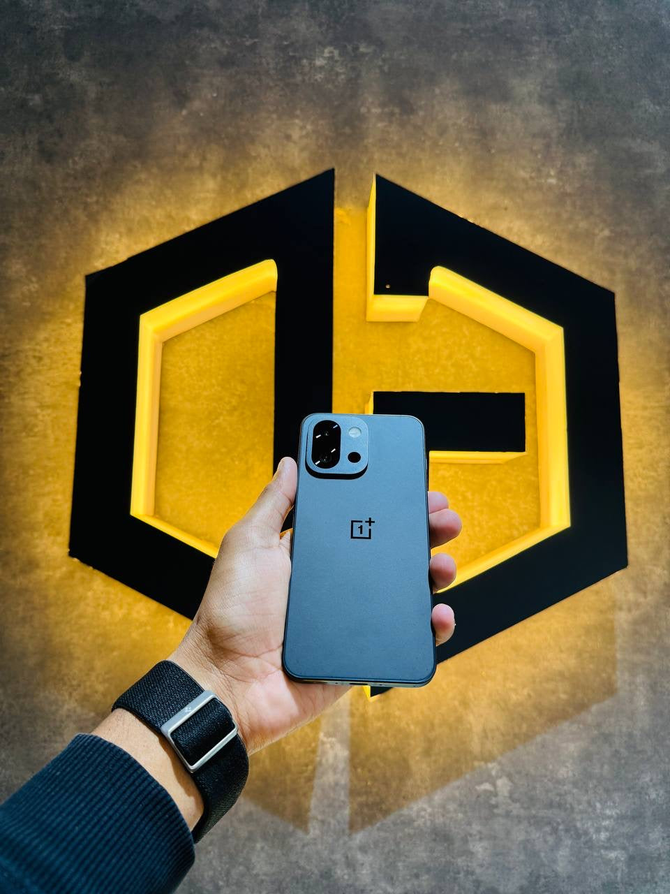 OnePlus 13S 12+256GB - BLACK - Code (62231) - The Digital Hub