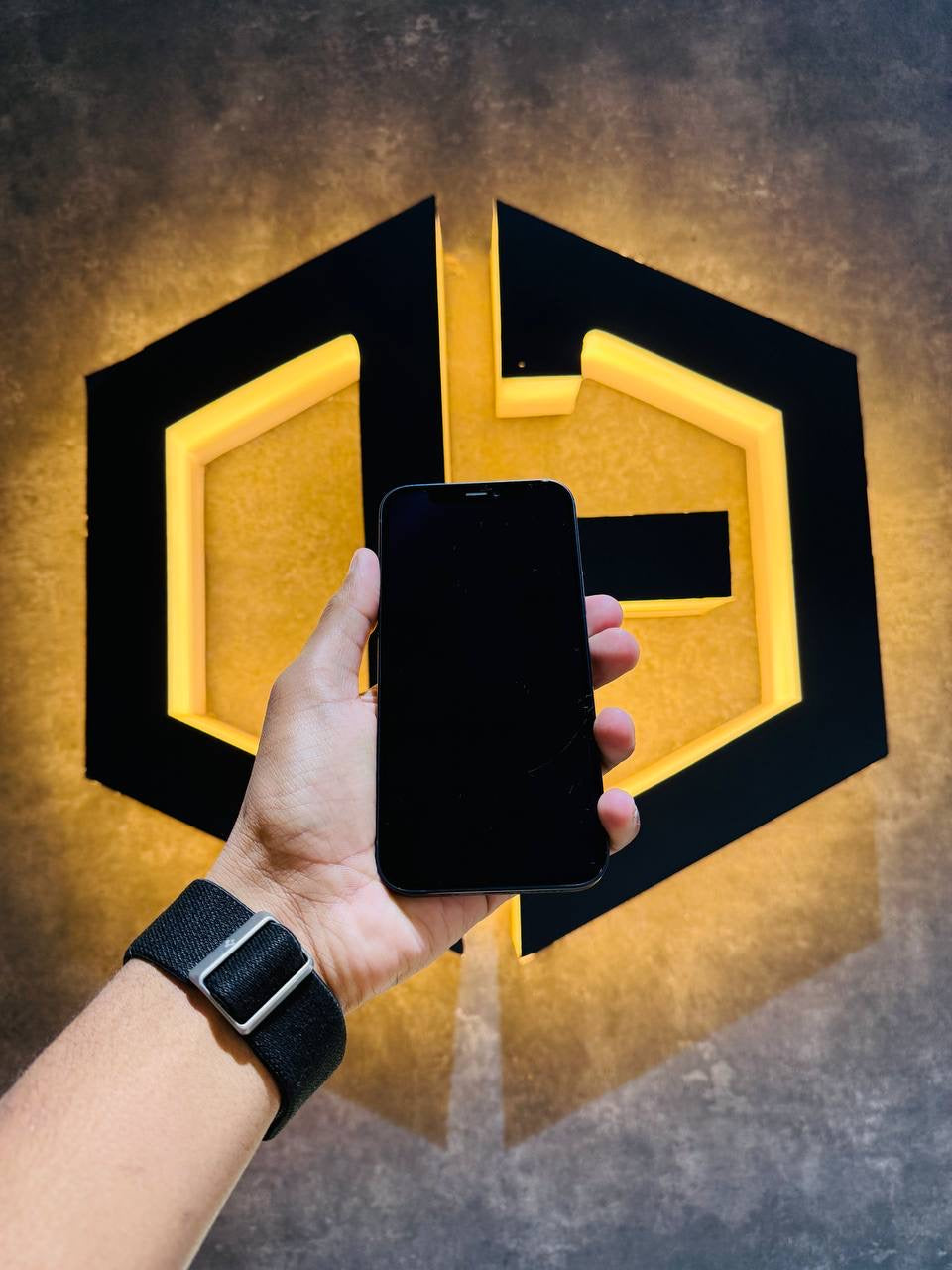 Apple iPhone 12 128GB - BLACK - Code (07574) - The Digital Hub