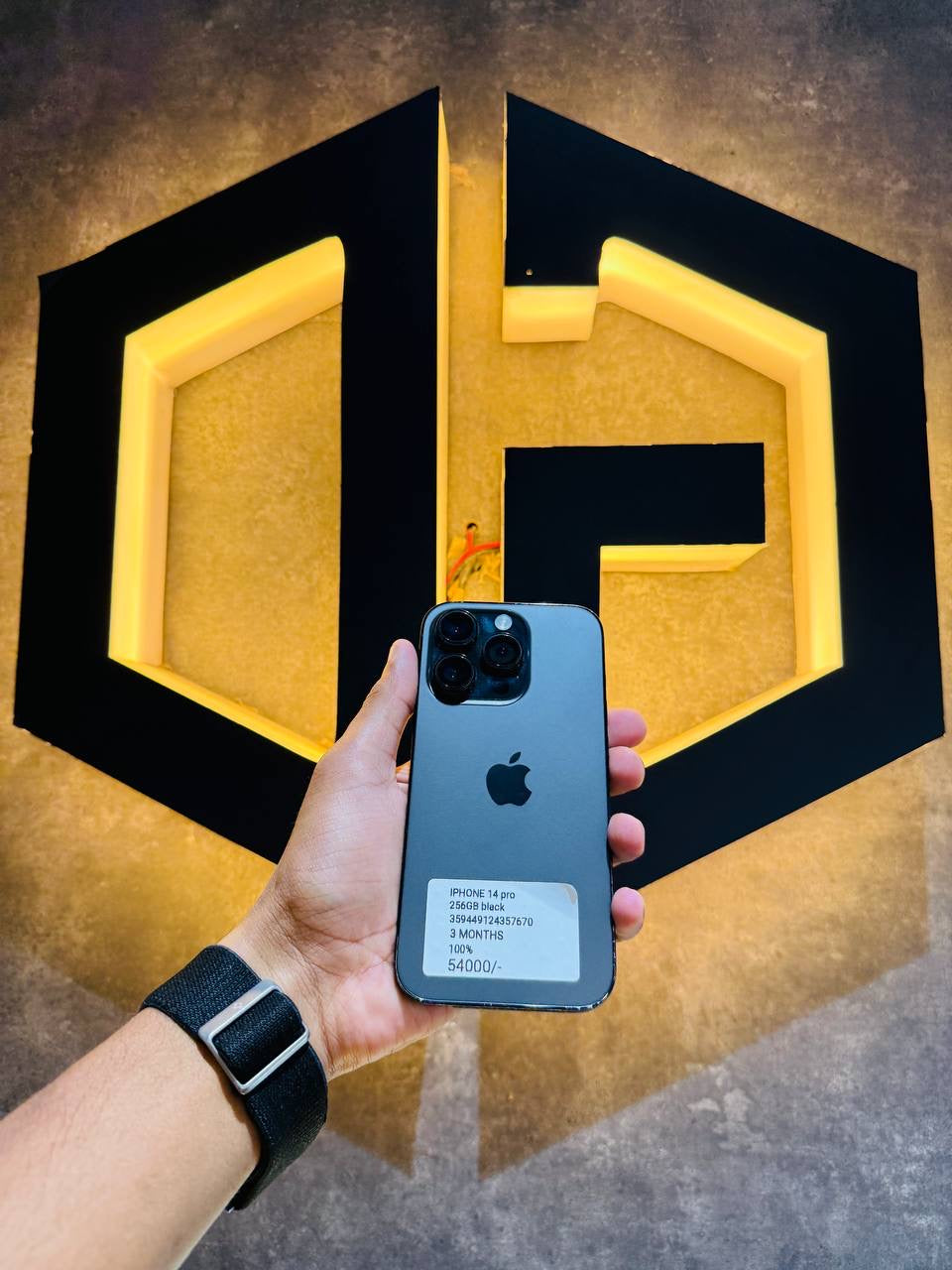 Apple iPhone 14 Pro 256GB - BLACK - Code (57670)