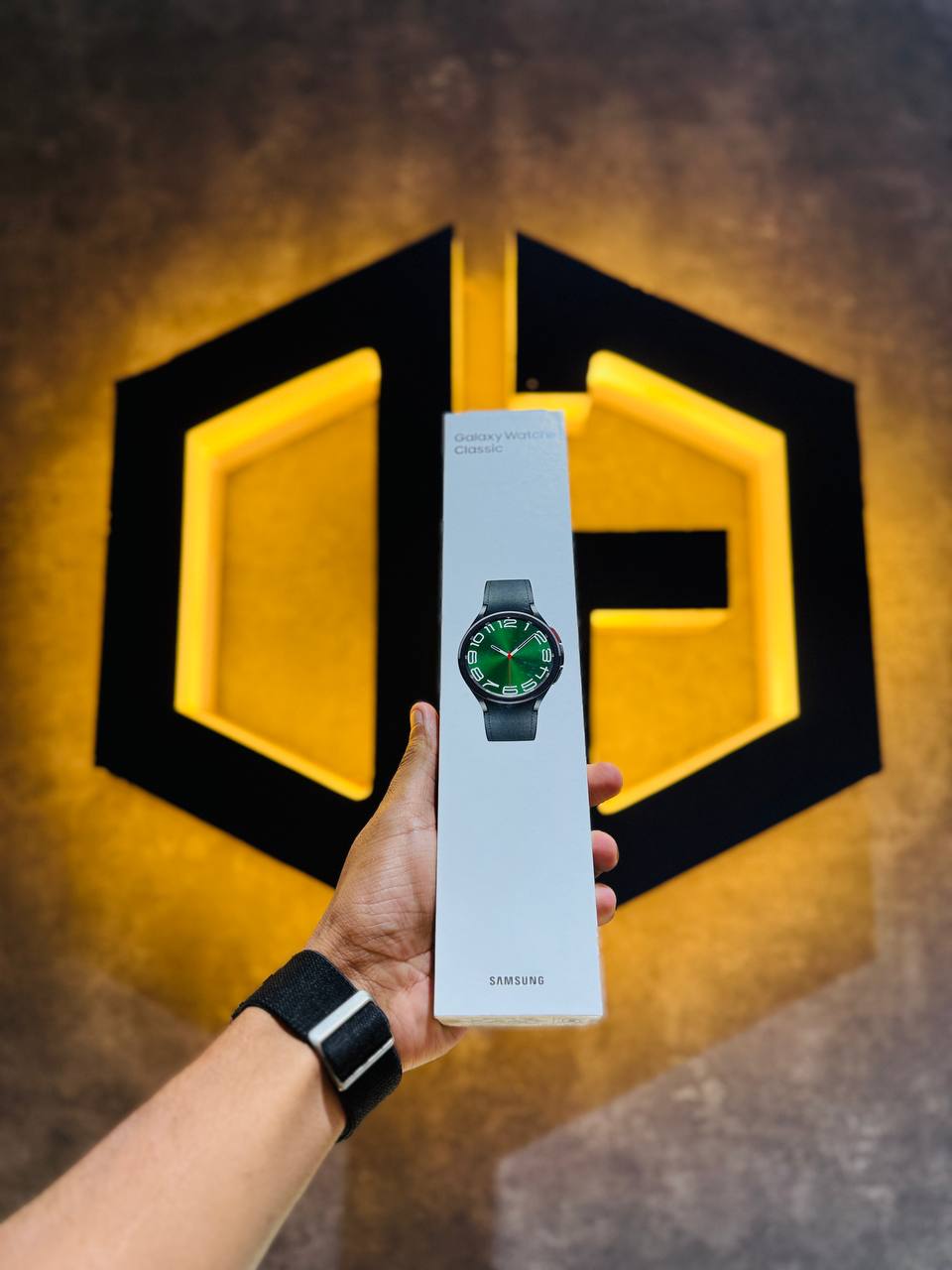 Samsung Watch 6 Classic GPS 47MM - BLACK - Code (0YXGL) - The Digital Hub