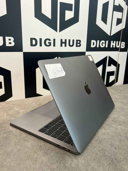 Macbook Pro 13 Inch I5 8Gb 256Gb Silver - Product ID - PGTFJ - Pre-Owned