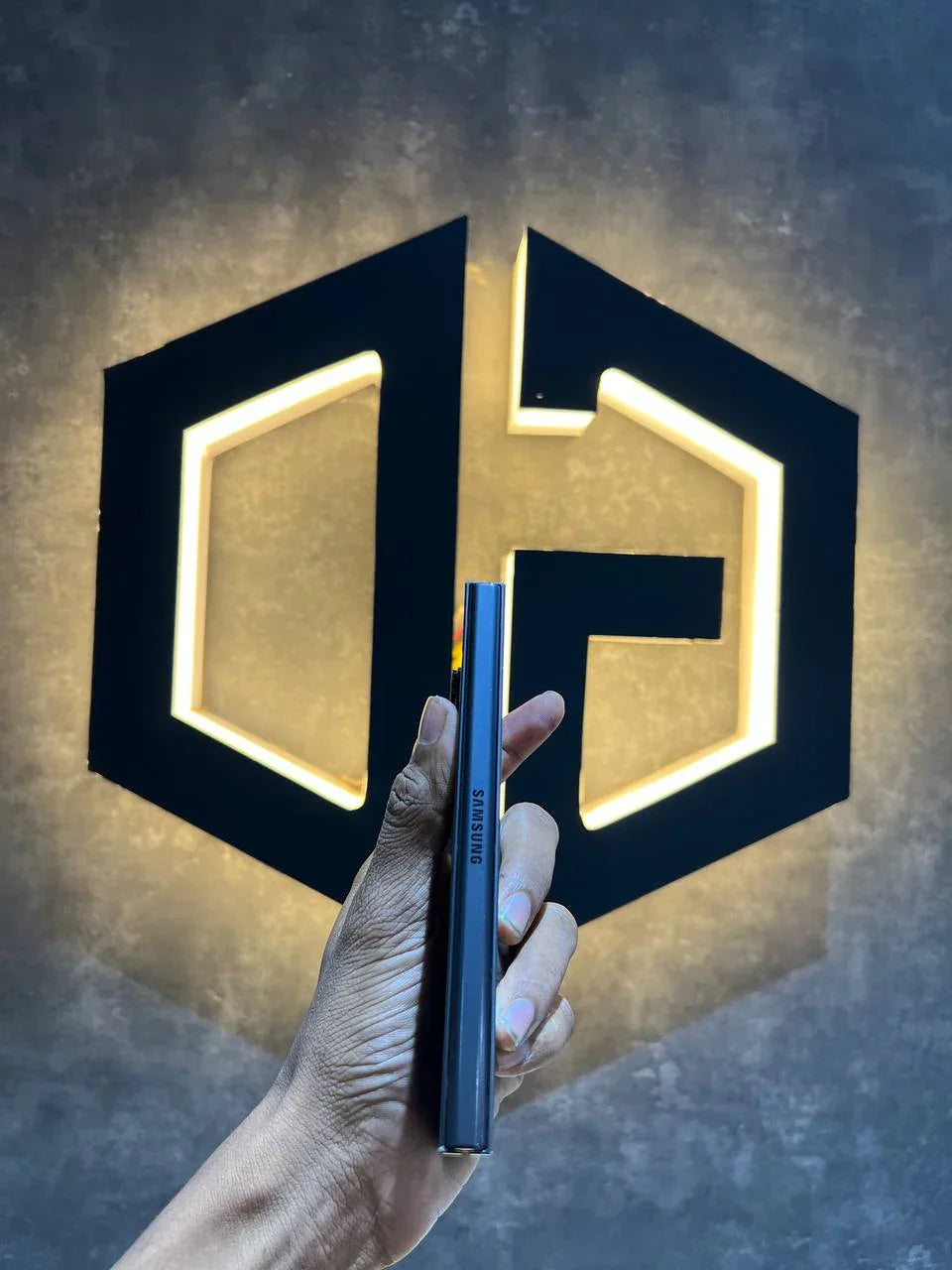 Samsung Z Fold 6 12+256GB - BLACK - Code (16255) - The Digital Hub